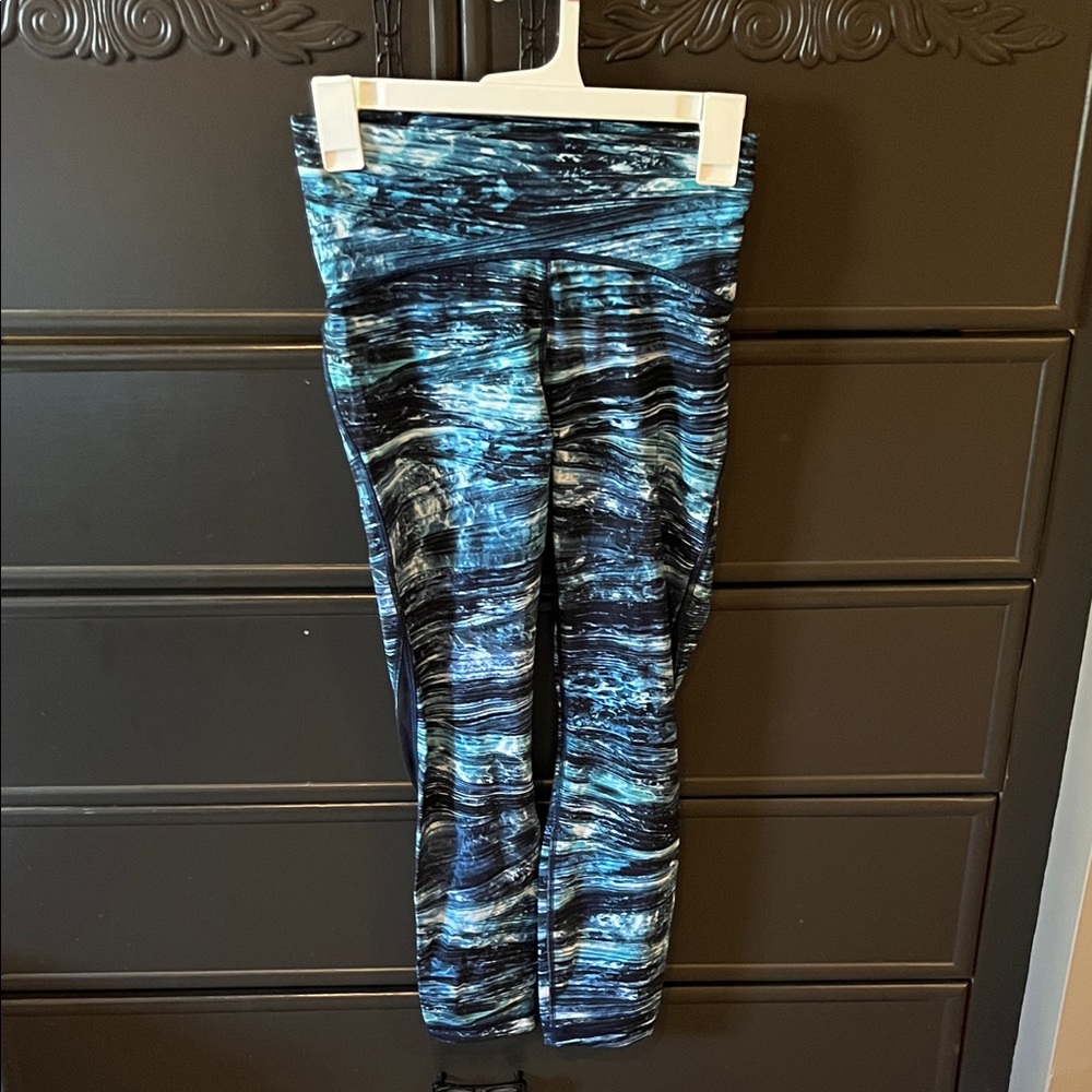 Lululemon - Train Times 7/8 pants 25”- shorelines
